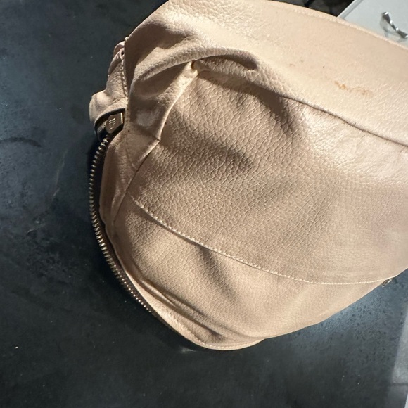 Louis Vuitton Classic Vintage Monogram Toiletry Bag - Picture 9 of 13